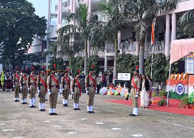 Best School In Varuna