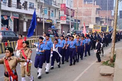 Best School In Varuna