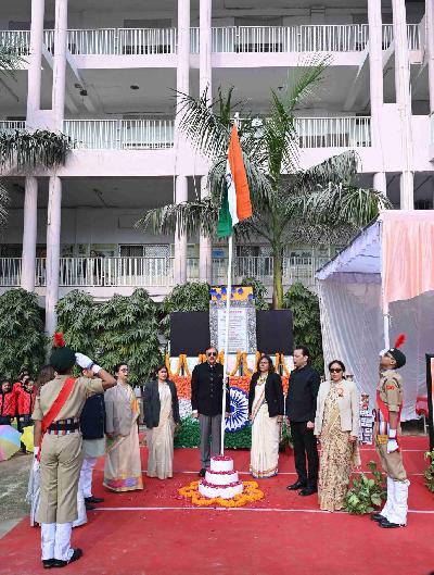 Best School In Varuna