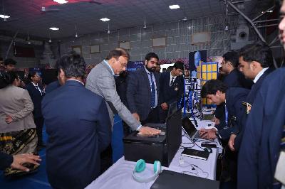 Best School In Varuna