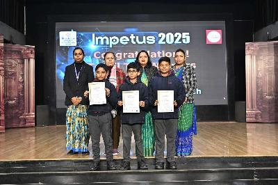 Best School In Varuna