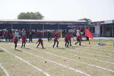 Best School In Varuna