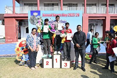 Best School In Varuna