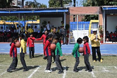 Best School In Varuna