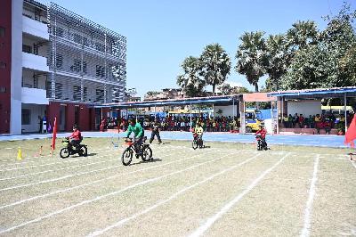 Best School In Varuna