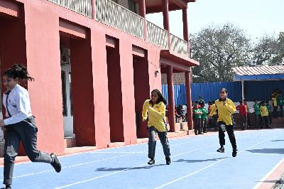 Best School In Varuna