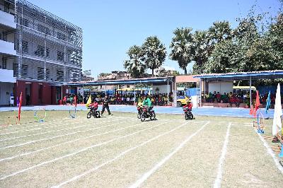 Best School In Varuna