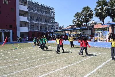 Best School In Varuna