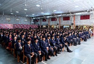 Best School In Varuna