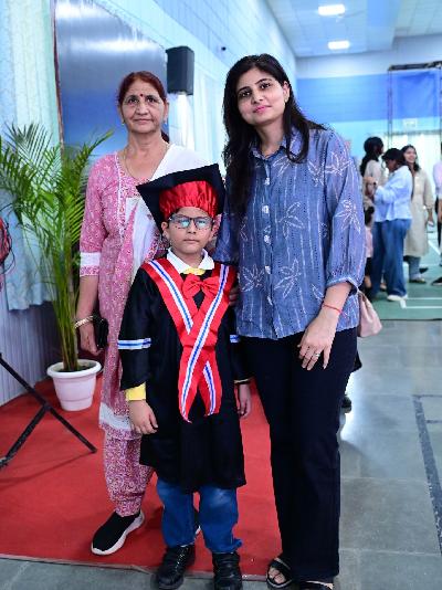 Best School In Varuna