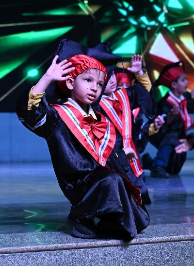 Best School In Varuna