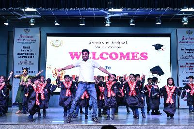 Best School In Varuna