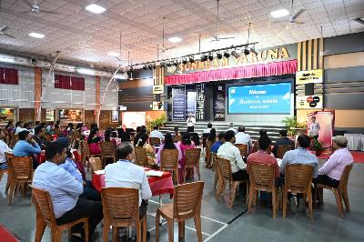 Best School In Varuna