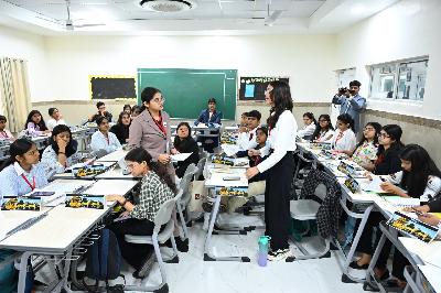 Best School In Varuna