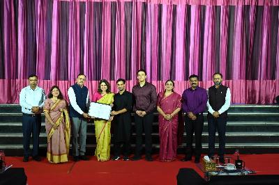 Best School In Varuna