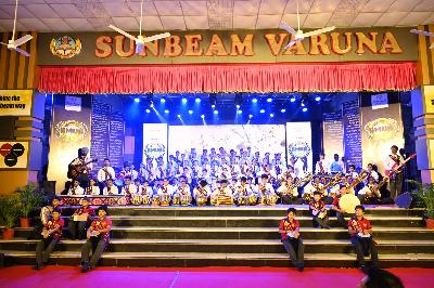 Best School In Varuna