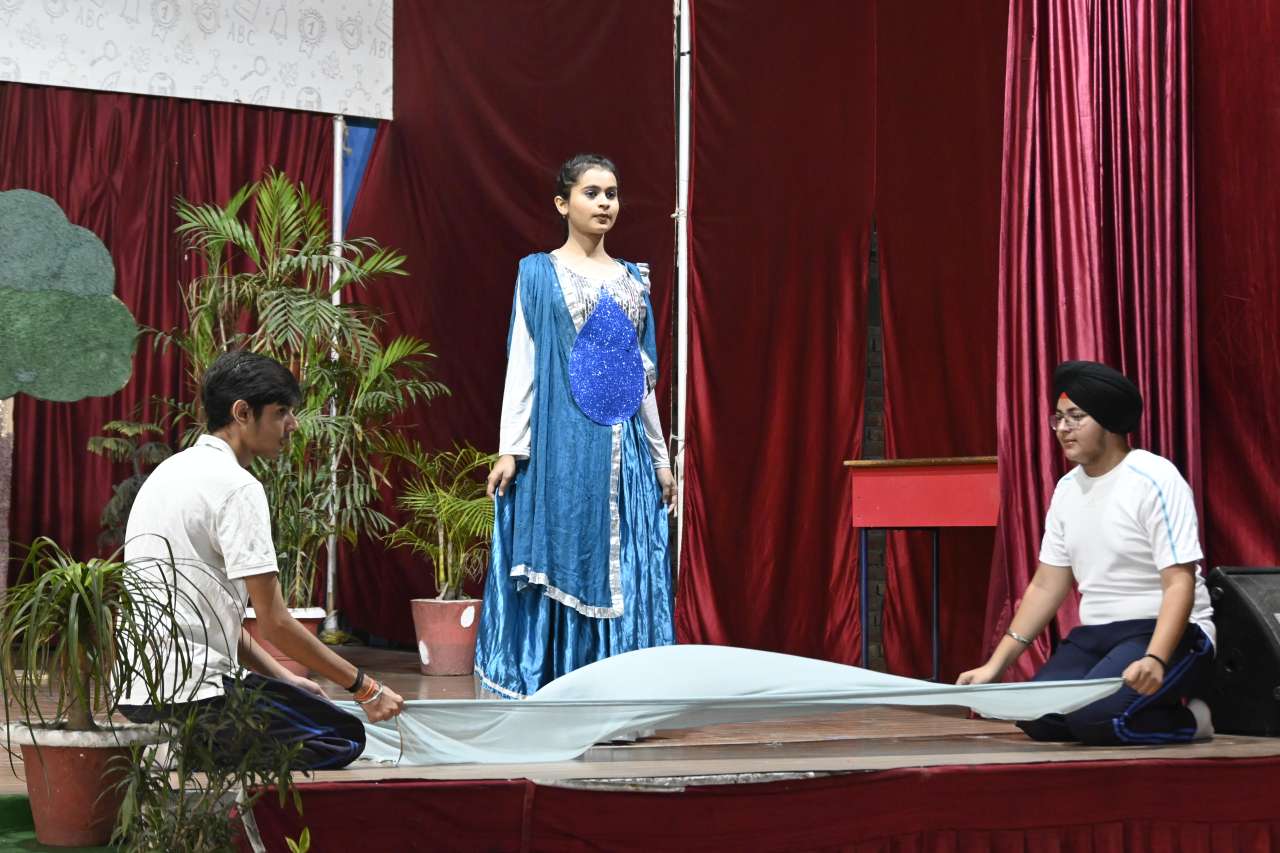 Rainbow  International School