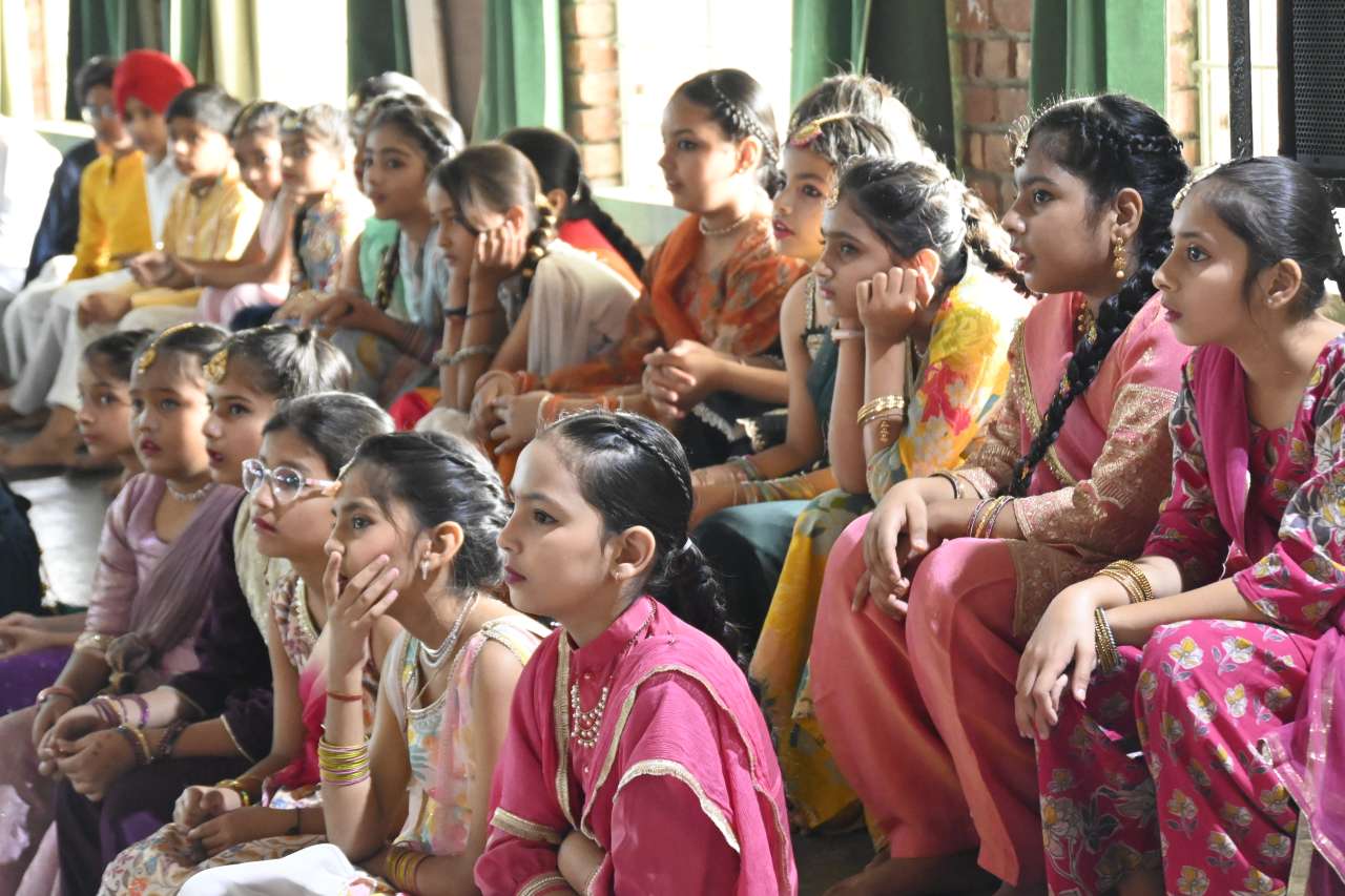 Rainbow International School