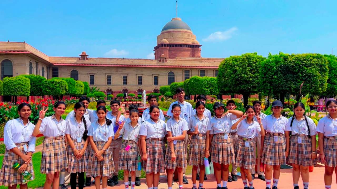 Best School in Yamuna Expressway
