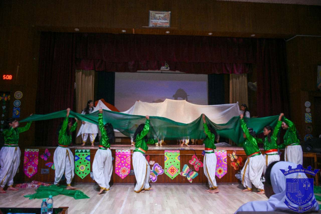 Class VI Cultural Programme