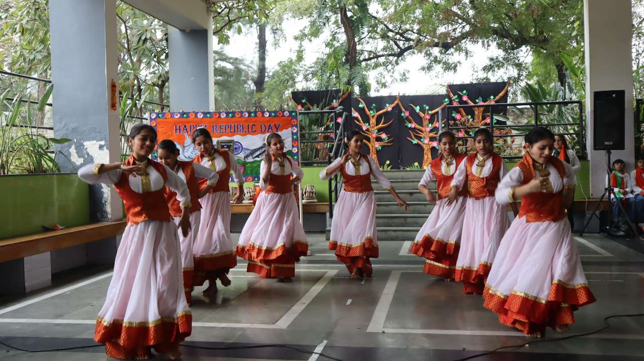 Top Girls School in Namkum