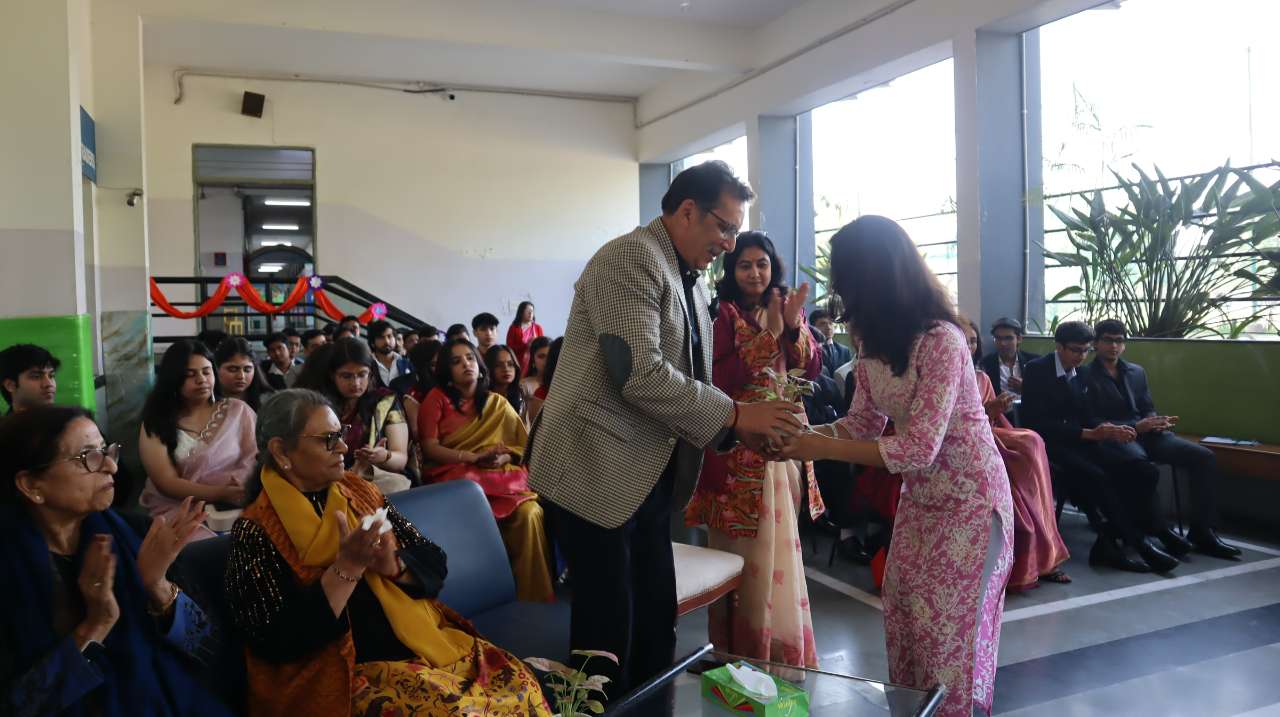 Top Girls School in Namkum