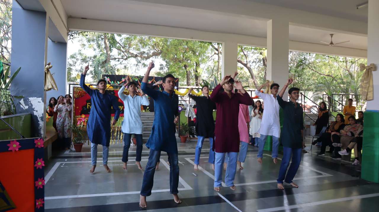 Top Girls School in Namkum