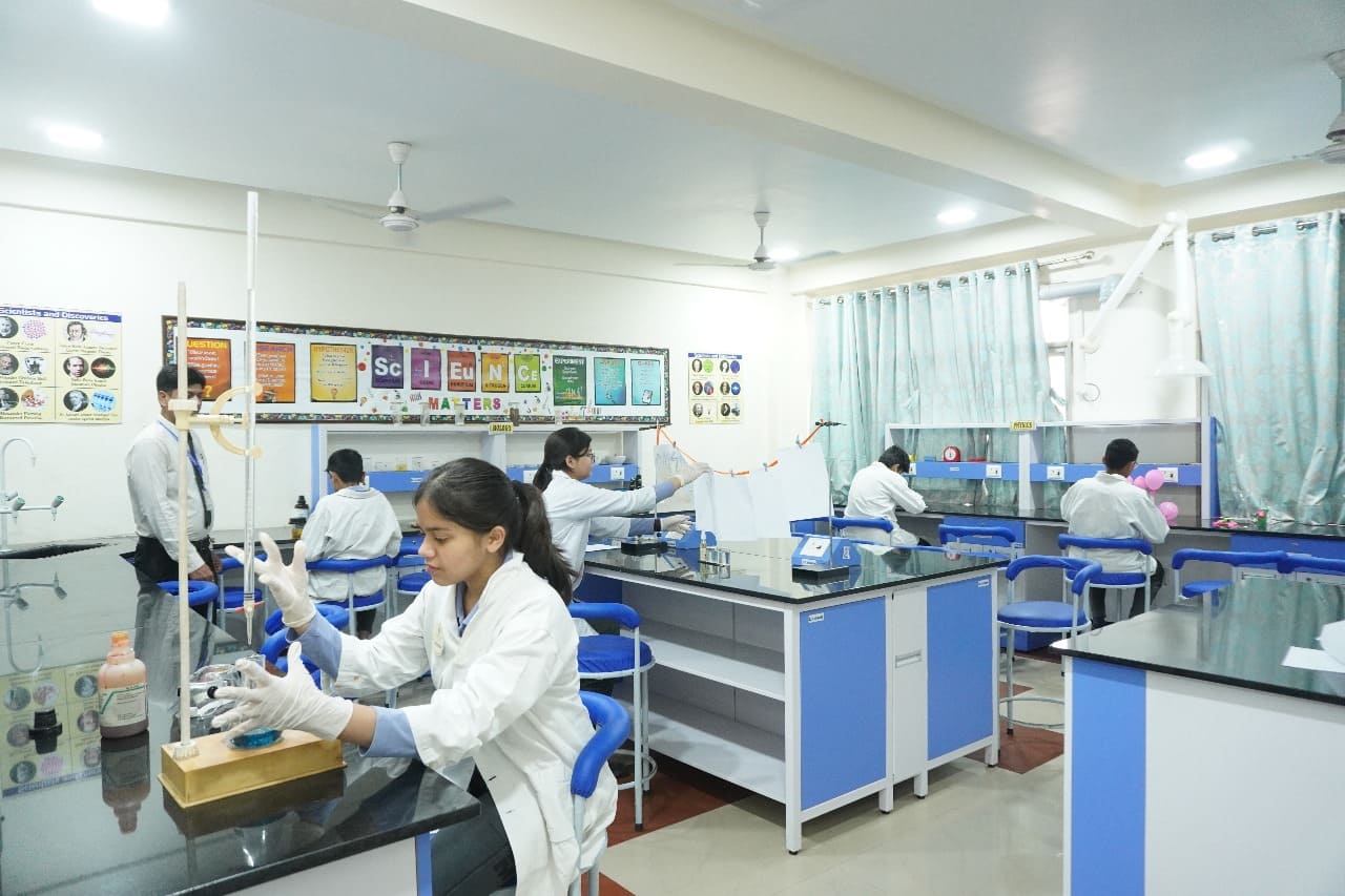 Best School In International Varuna