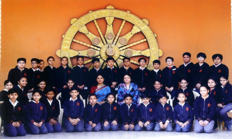 Class V 2018-19 batch group photo
