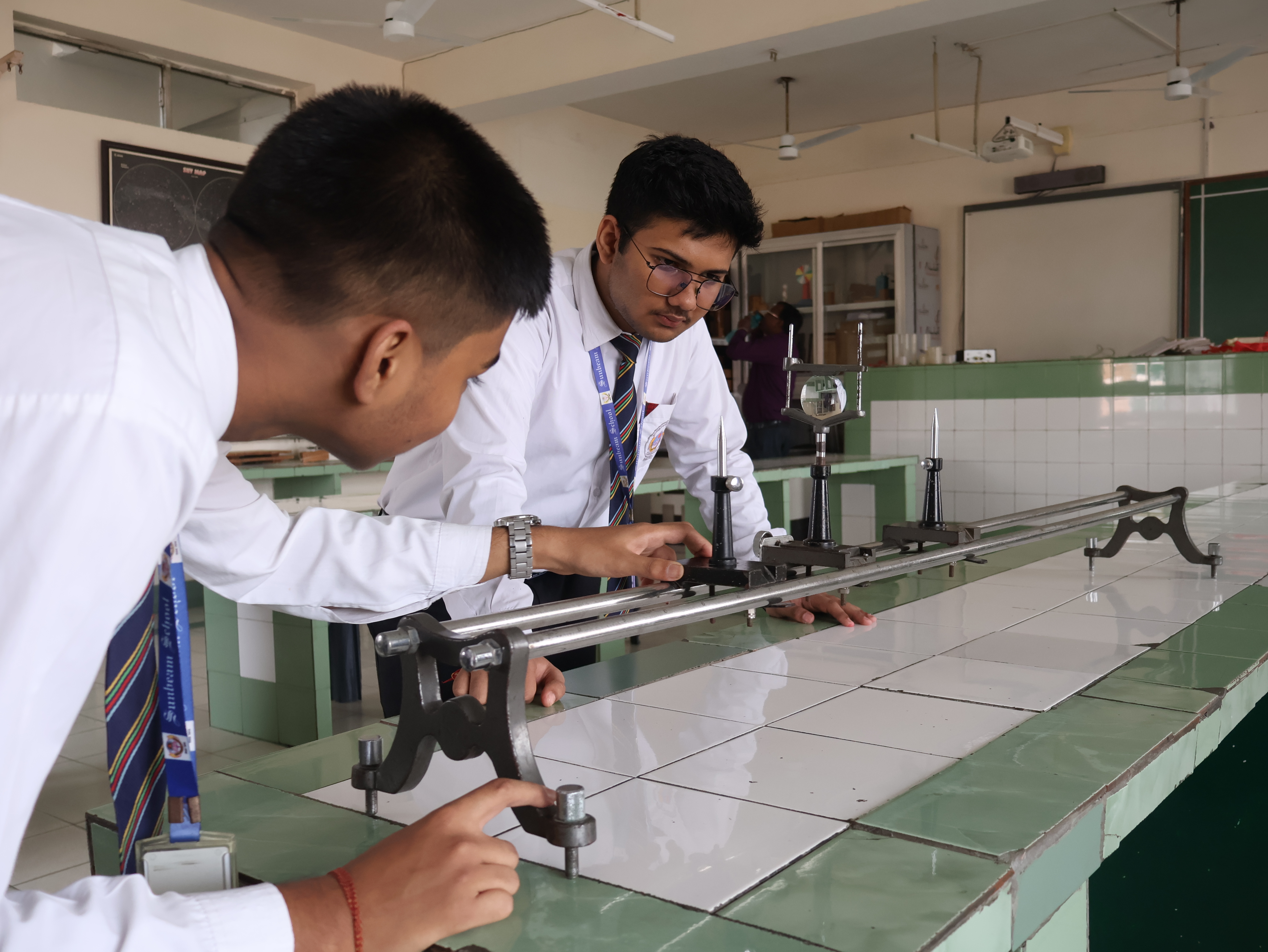 Best School In Lahartara