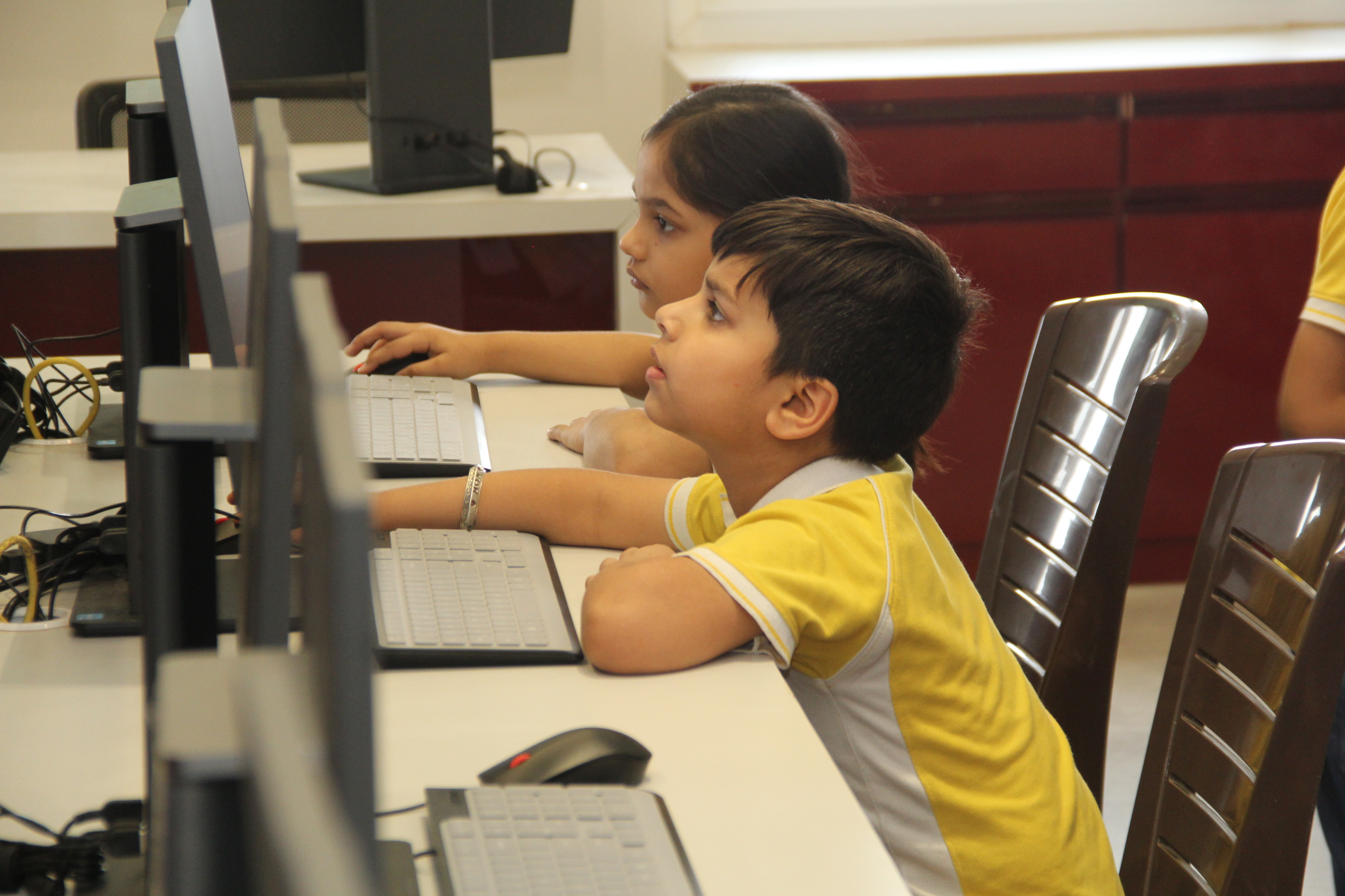 Best School In Lahartara