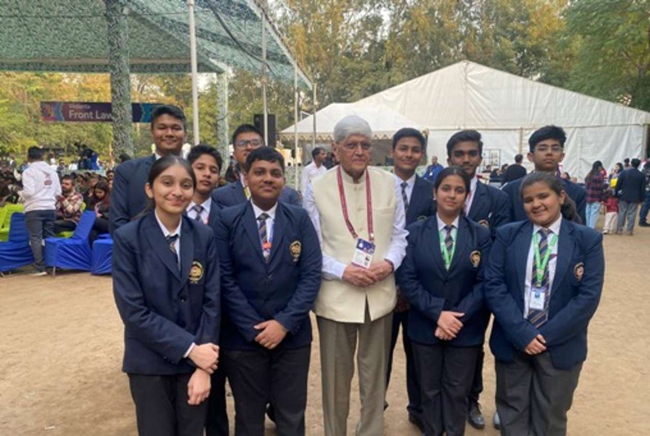 Best School In Lahartara