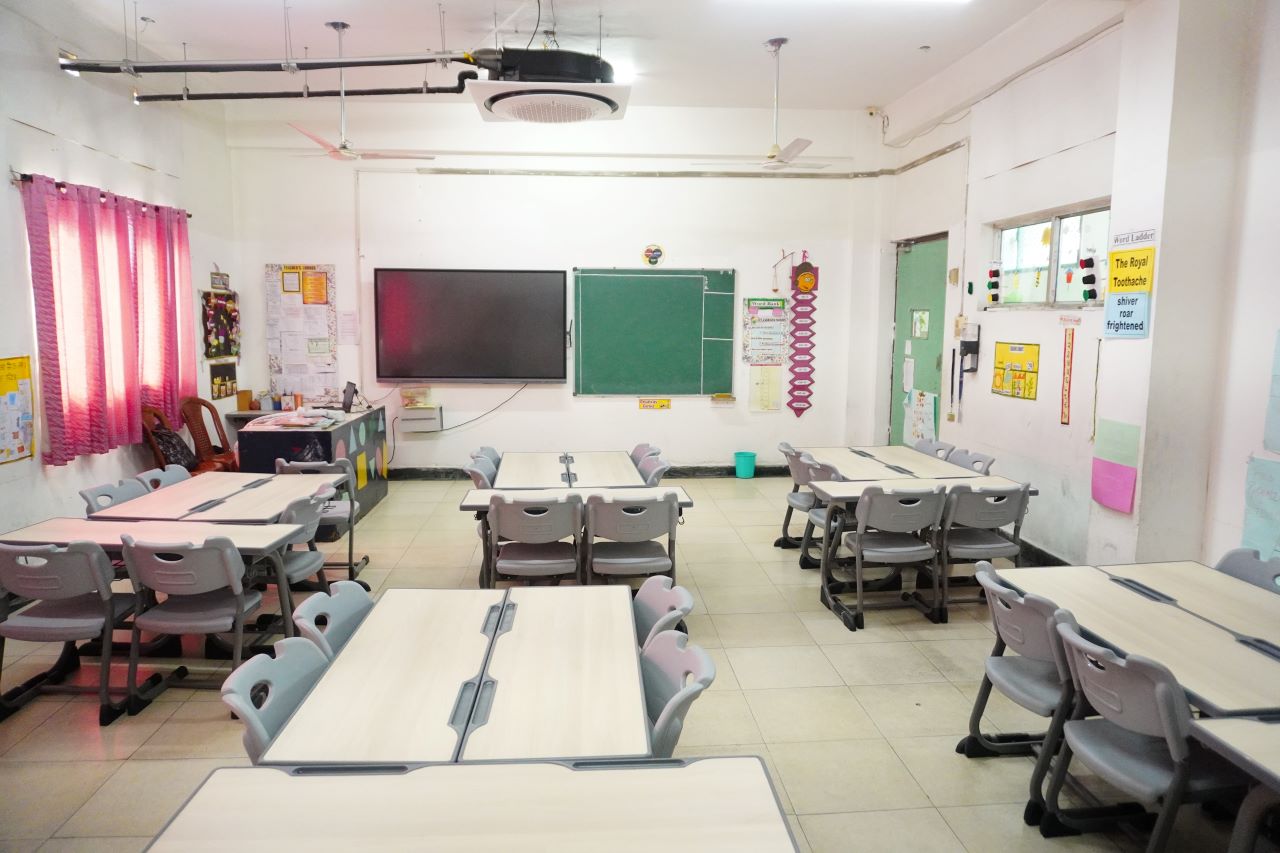 Best School In Varuna