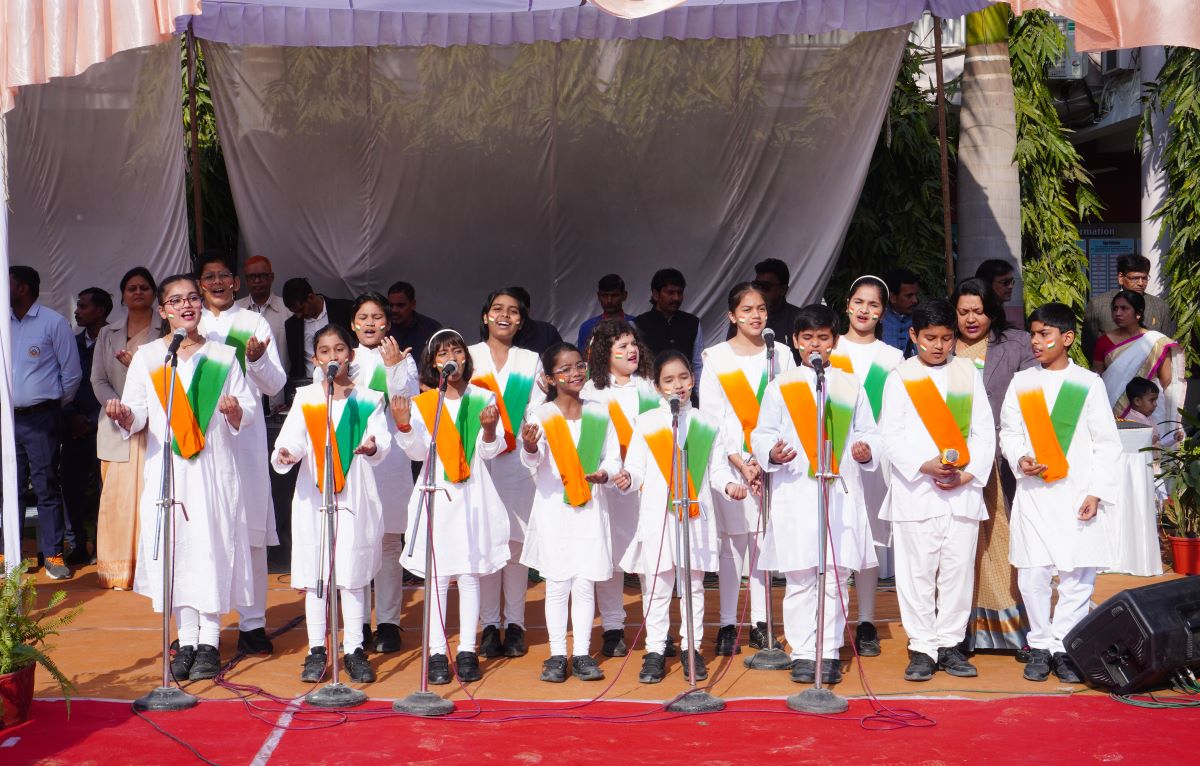 Best School In Varuna