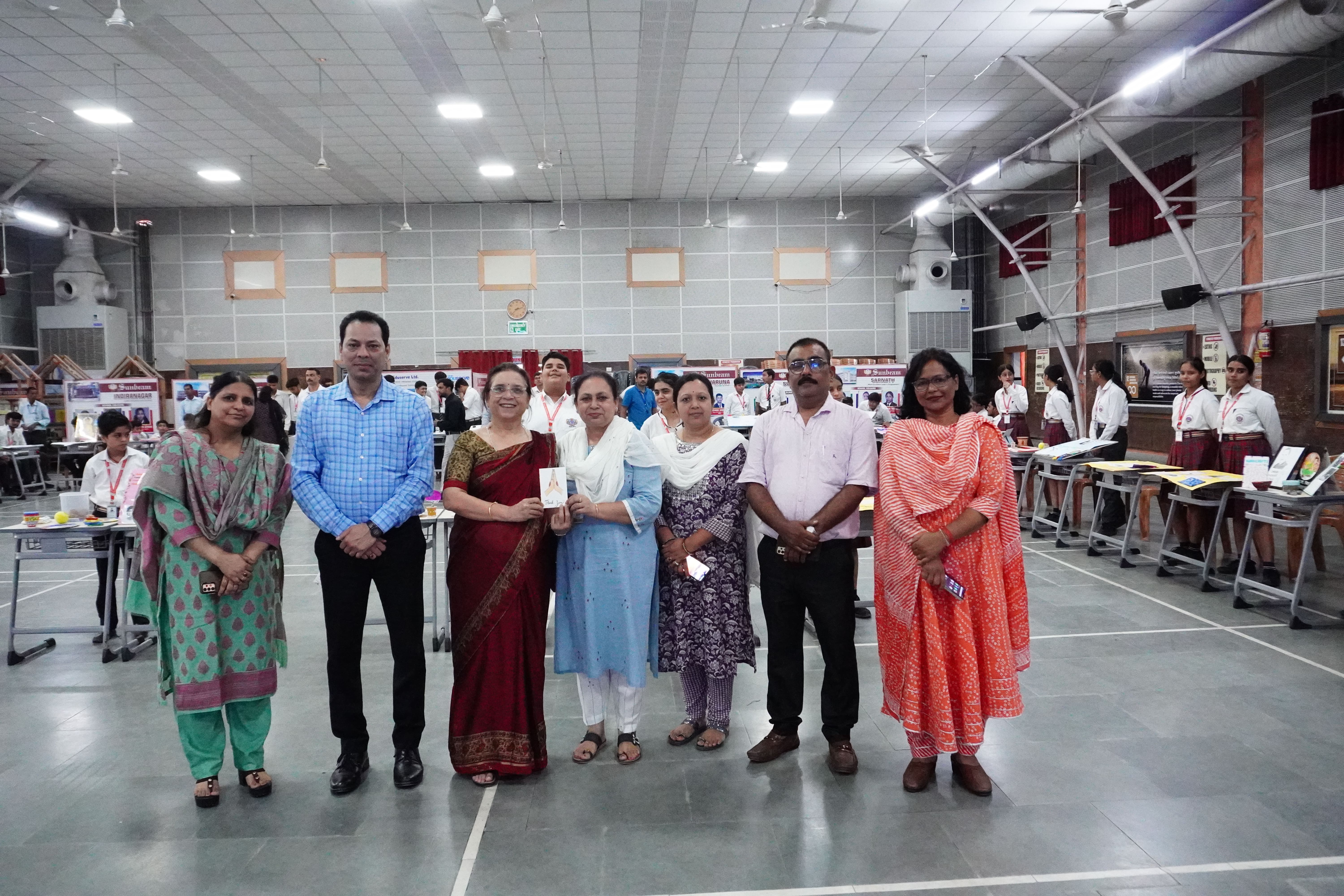 Best School In Varuna