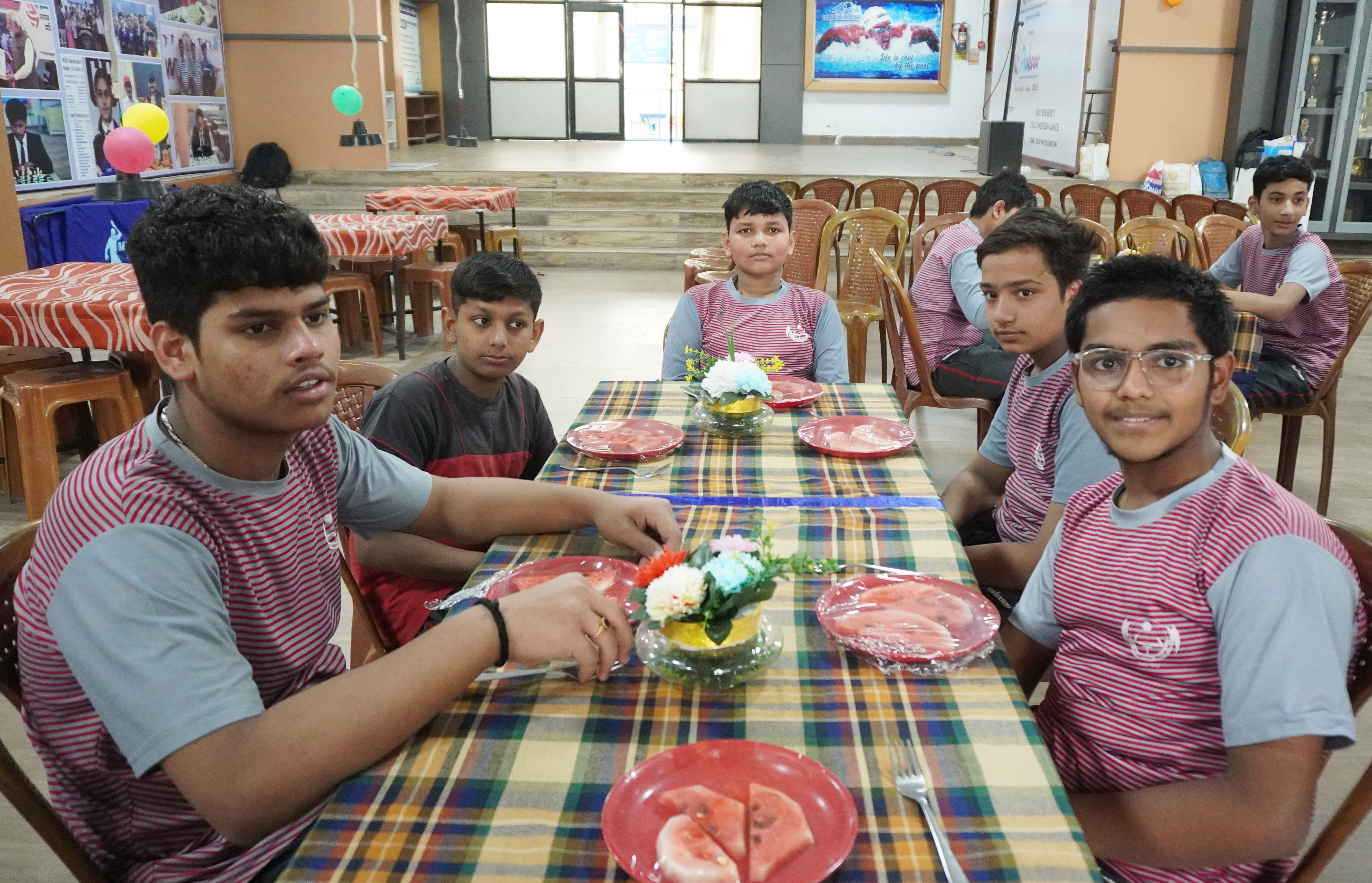 Best School In Varuna