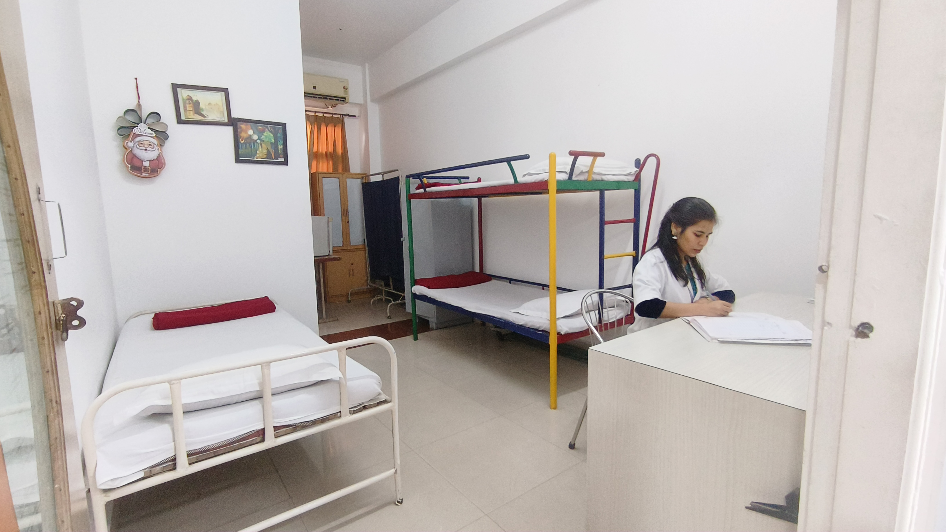 Best School In Varuna