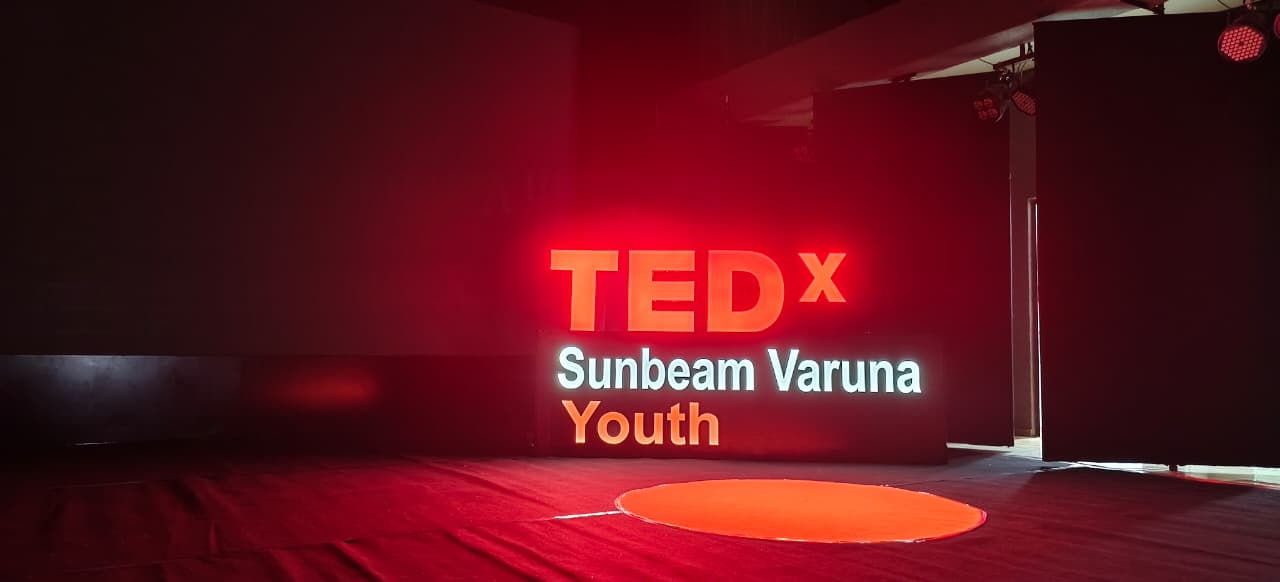 Best School In Varuna