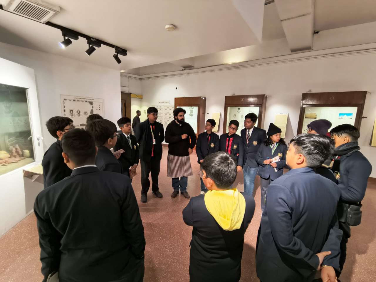 Best School In Varuna