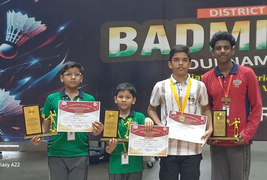 Best School In Varuna