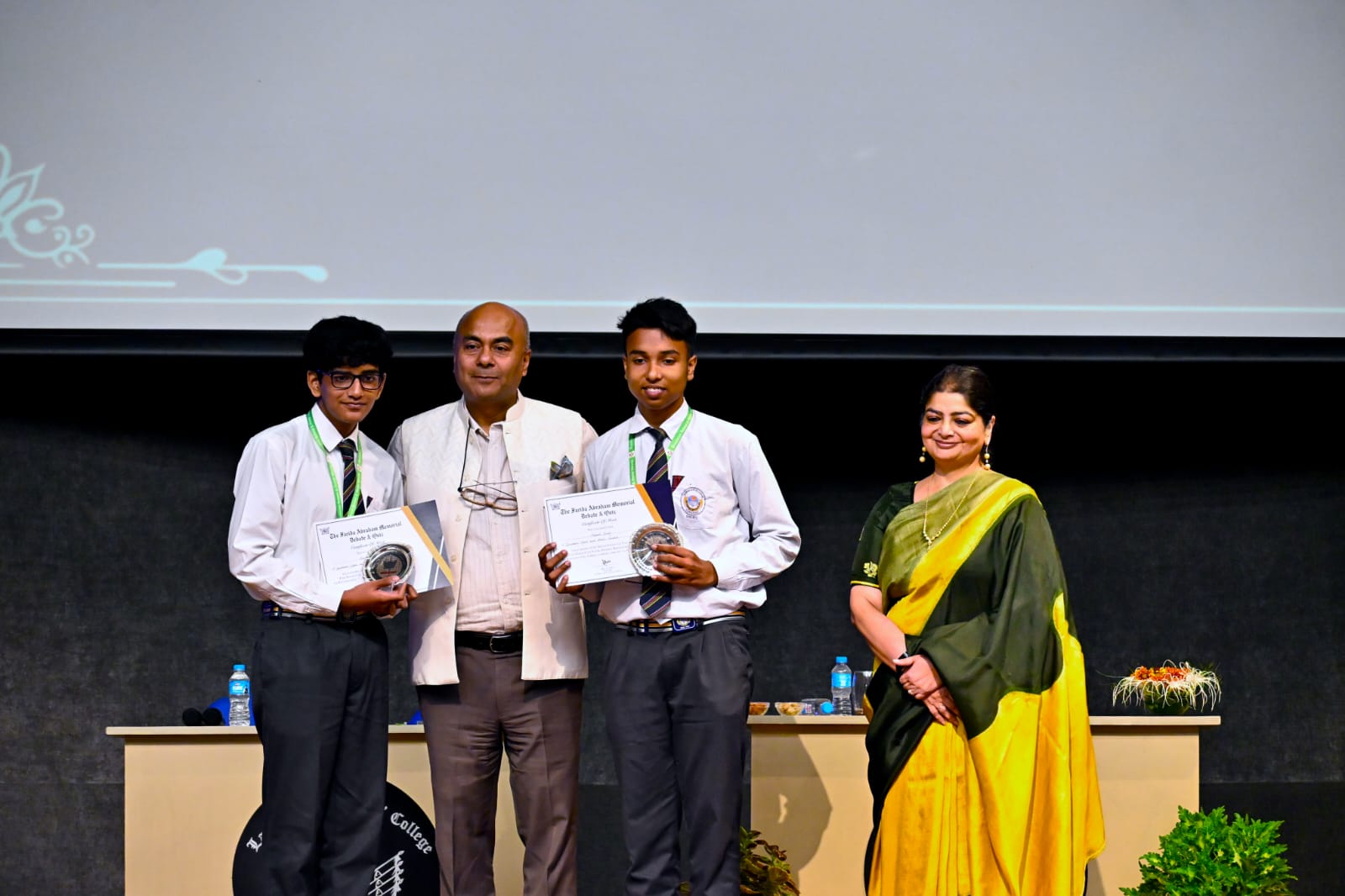 Best School In Varuna