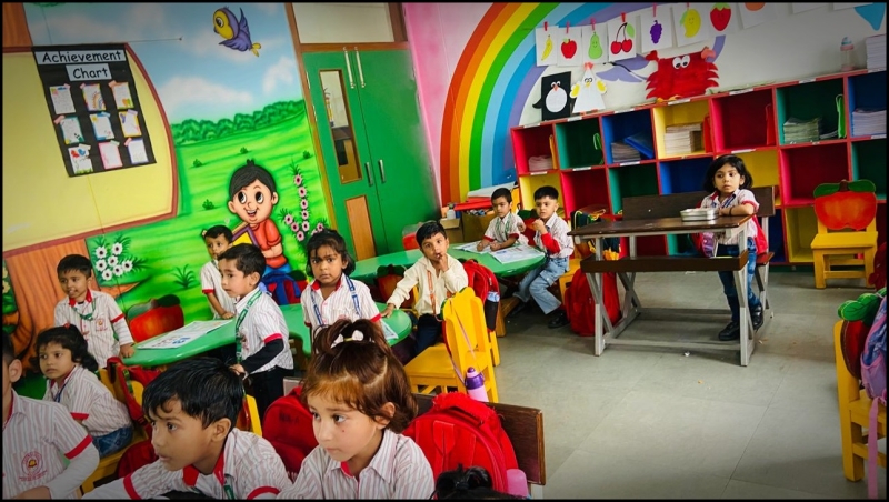 St. Thomas, Loni - Best School in Loni