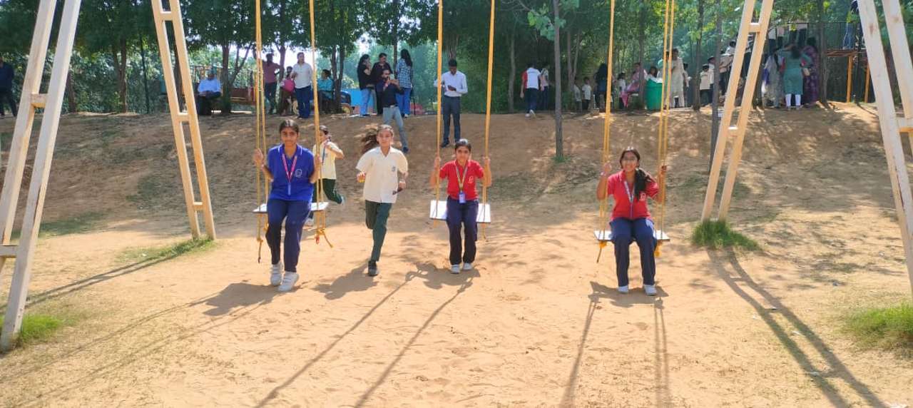 St. Thomas, Loni - Best School in Loni