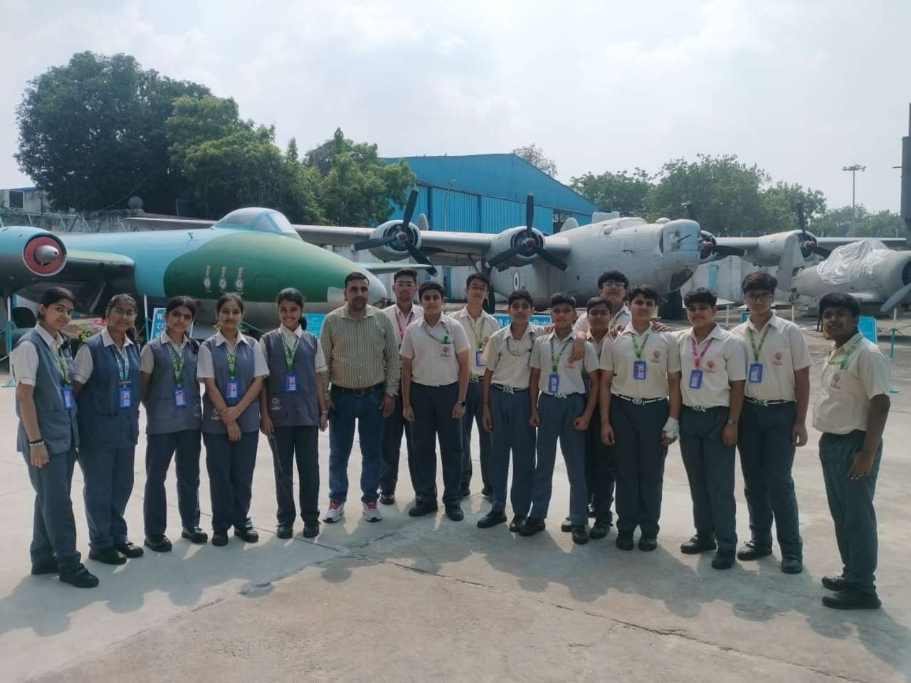 St. Thomas, Loni - Best School in Loni