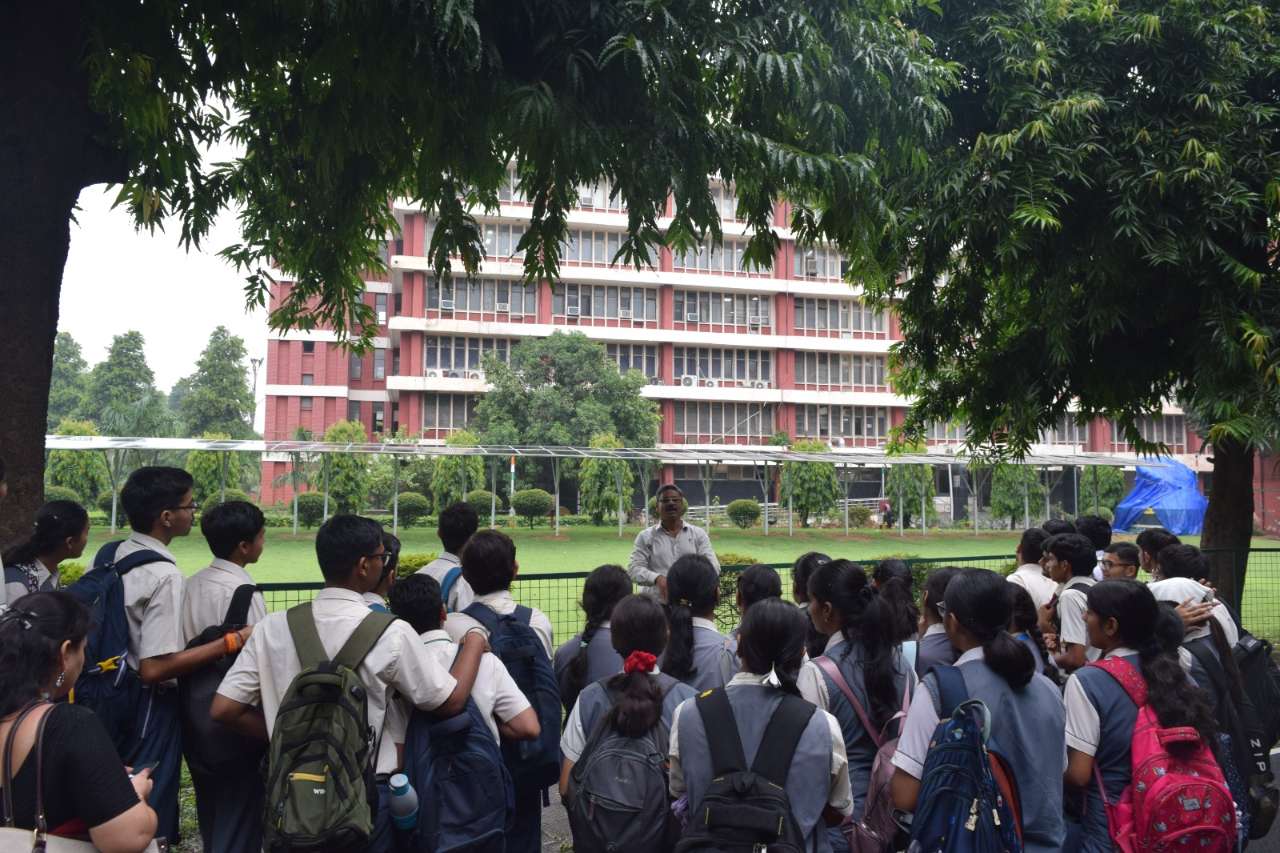 St. Thomas, Loni - Best School in Loni