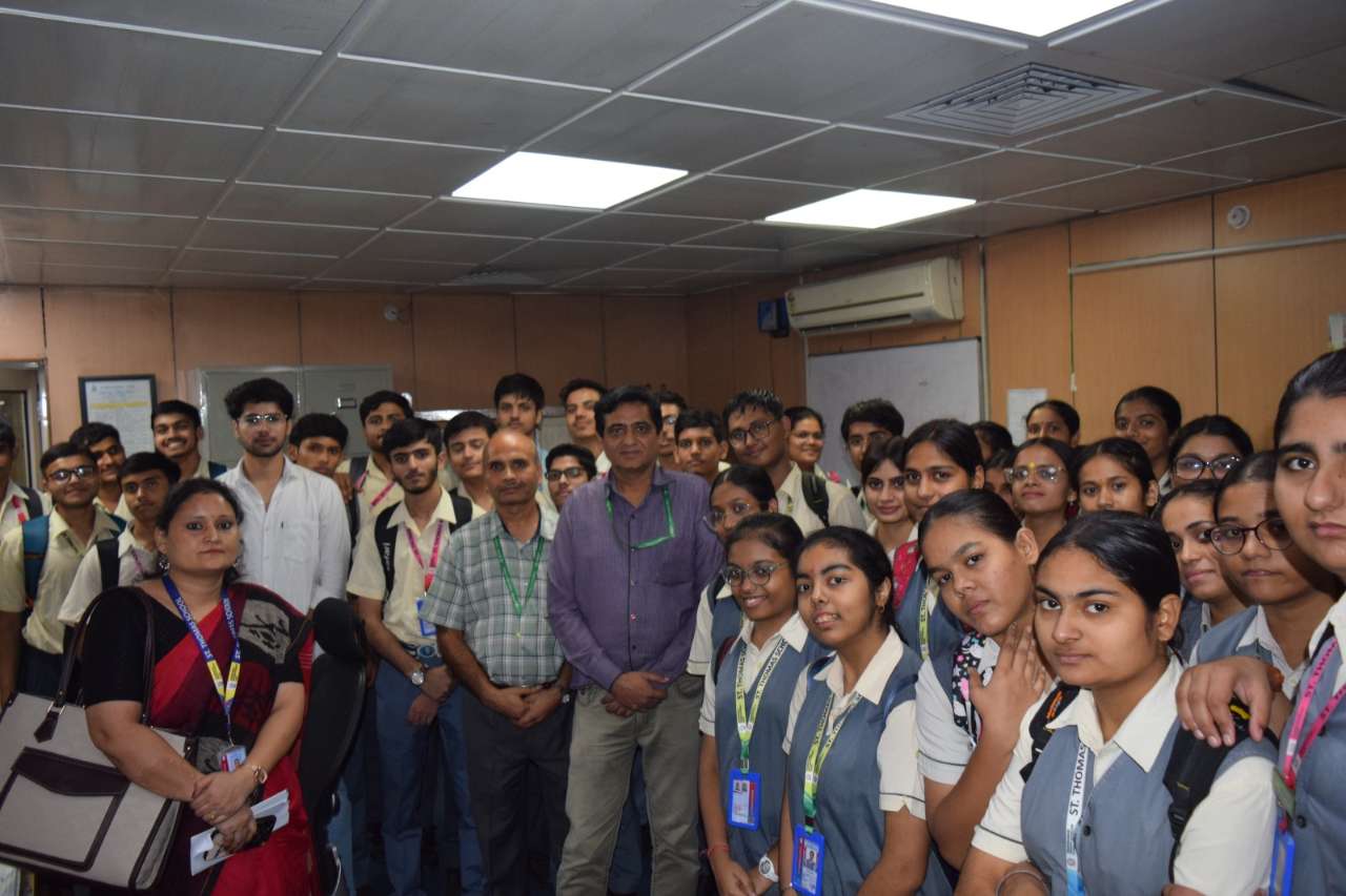 St. Thomas, Loni - Best School in Loni