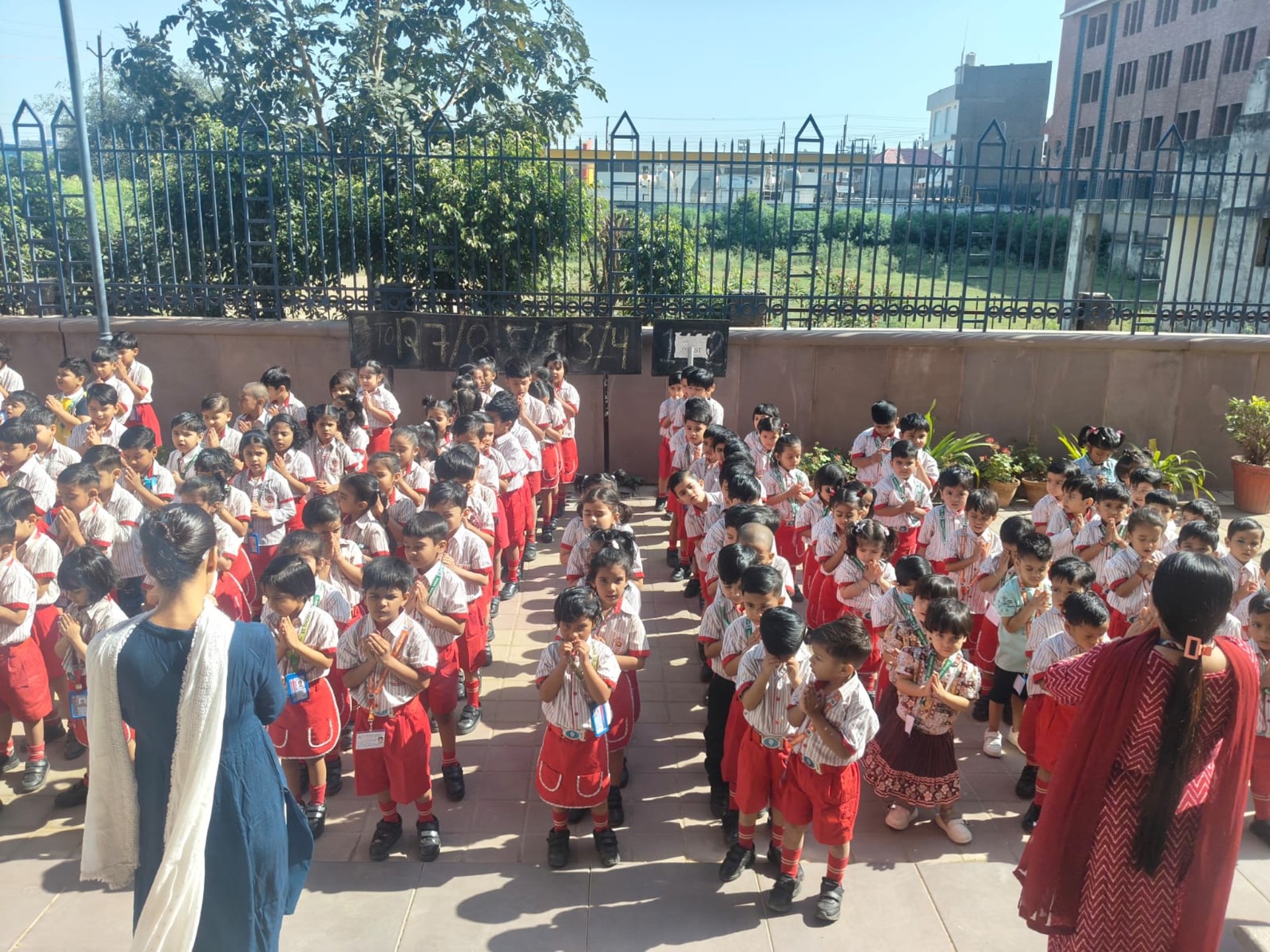 St. Thomas, Loni - Best School in Loni