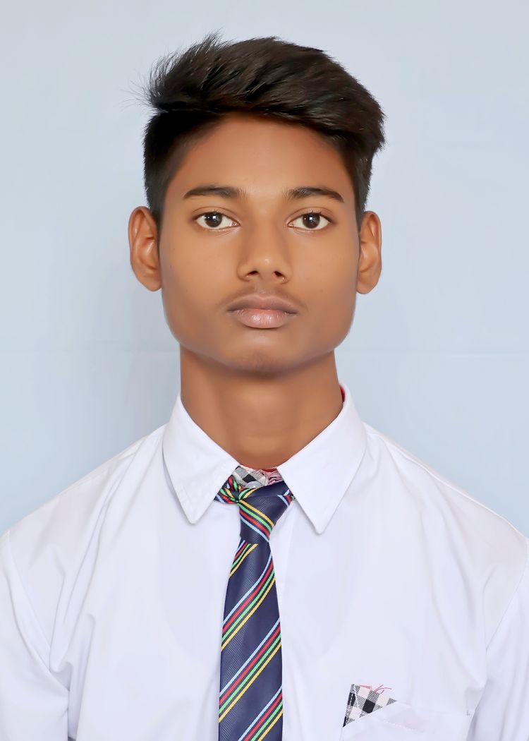Best School in Mau